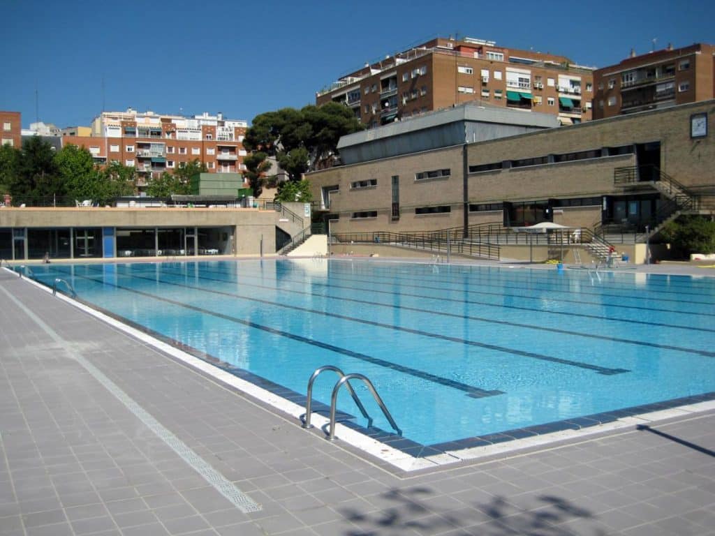 Best Outdoor Public Swimming Pools in Madrid, 2023 25m, 50m