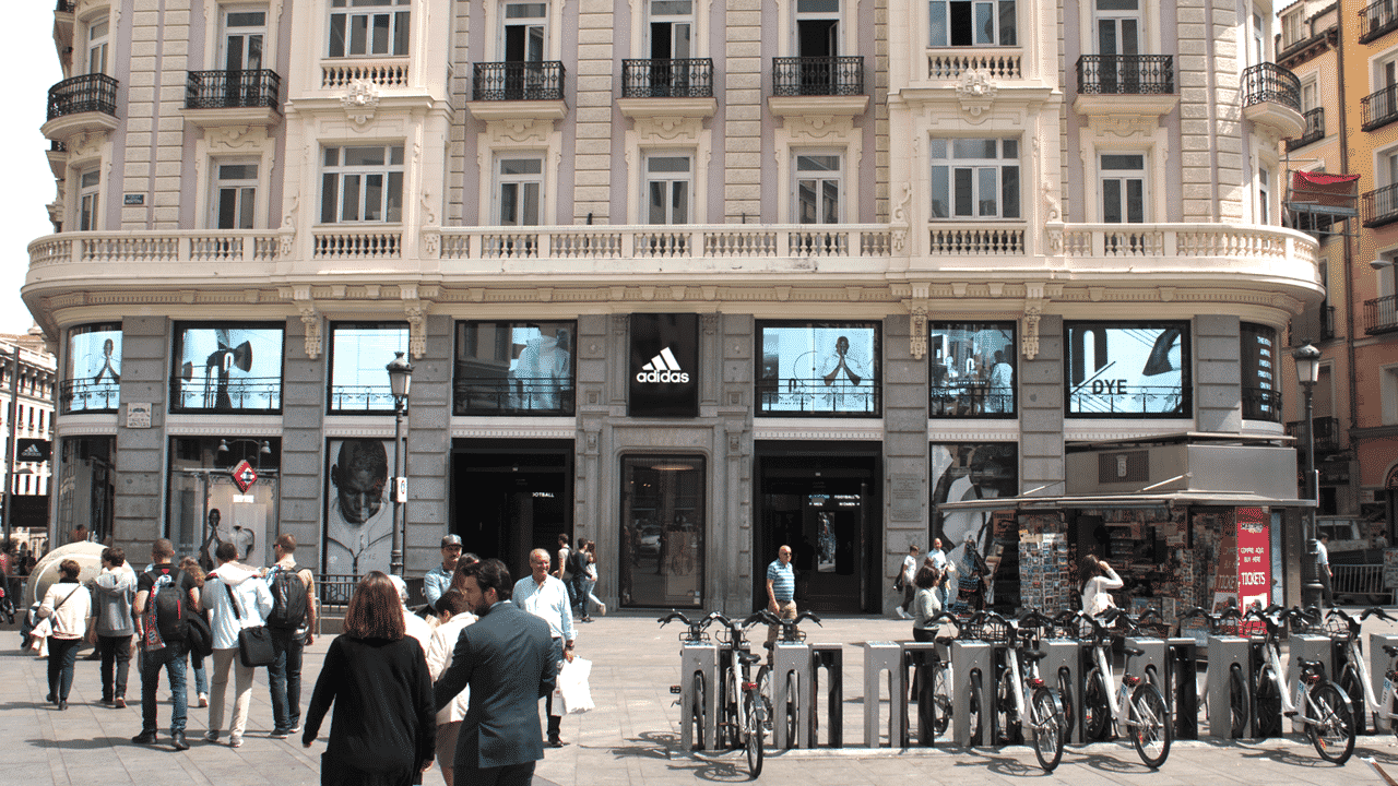 taburete Lectura cuidadosa usuario The Best Sports Shops & Stores in Madrid, Spain | 2023 Guide